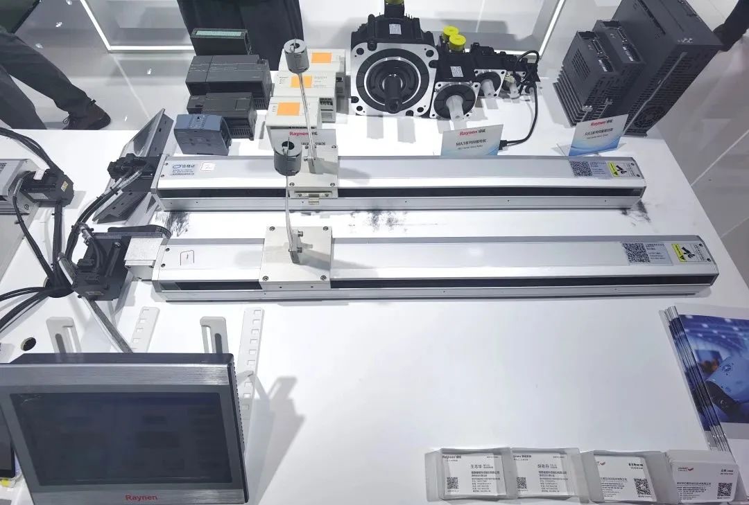 精彩回顧|彰顯創(chuàng)新發(fā)展力:睿能科技亮相上海紡機展(圖7) 精彩回顧|彰顯創(chuàng)新發(fā)展力:睿能科技亮相上海紡機展(圖7)